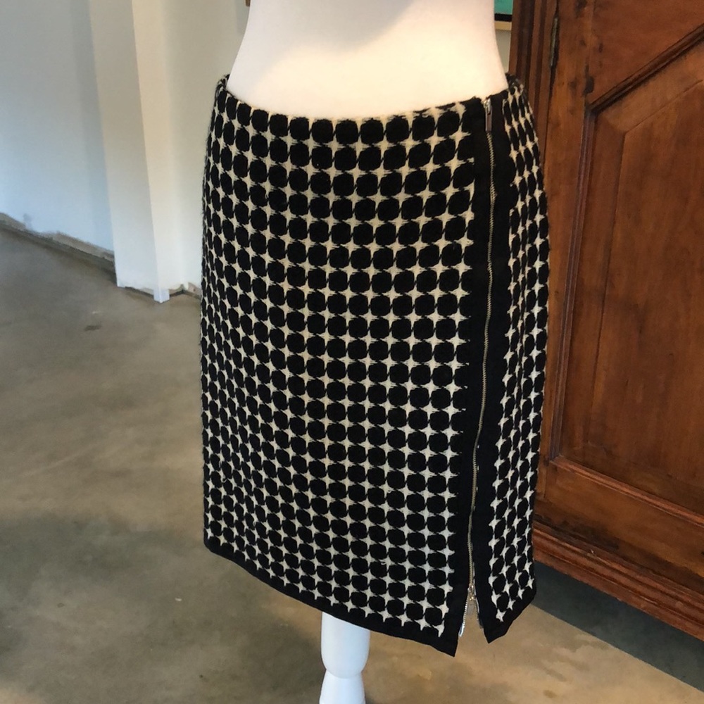 Gorgeous Black and White Liliu Wool Blend Sweater Skirt, Side Double Zipper S-2